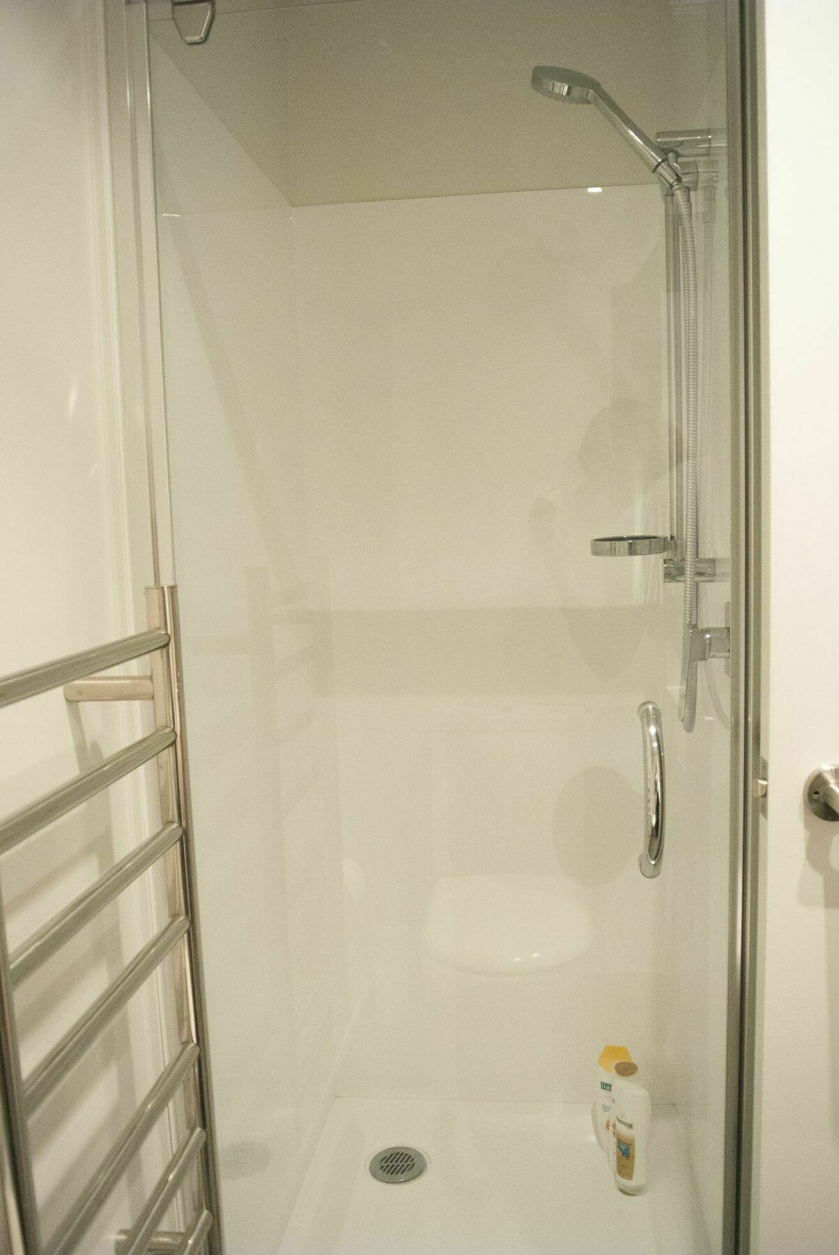 Brand New Apartment With Pool & Gym Auckland Eksteriør billede