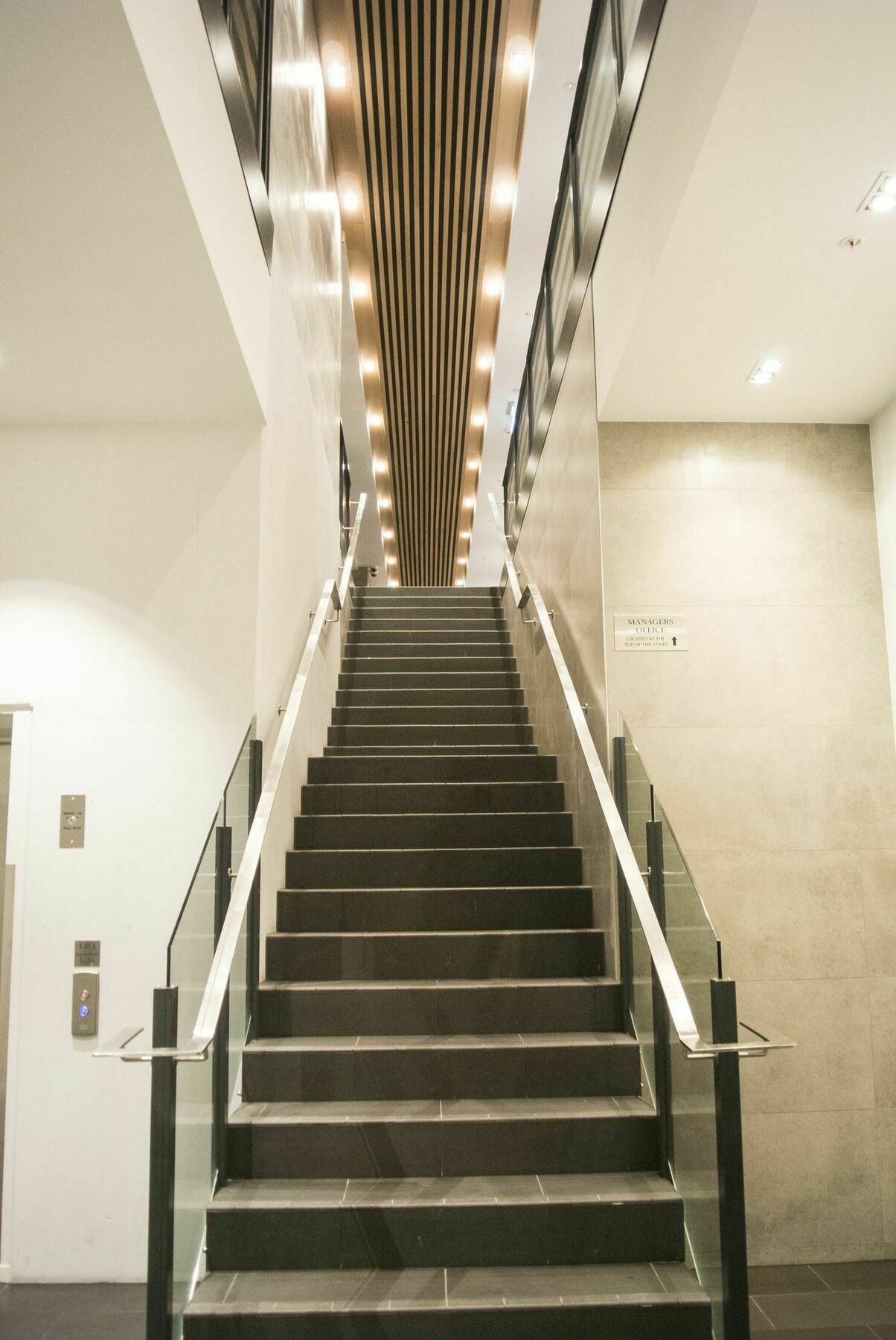 Brand New Apartment With Pool & Gym Auckland Eksteriør billede
